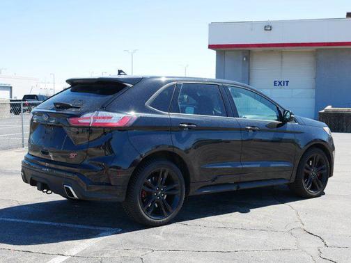 2019 Ford Edge ST