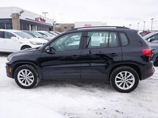 2017 Volkswagen Tiguan Limited 2.0T