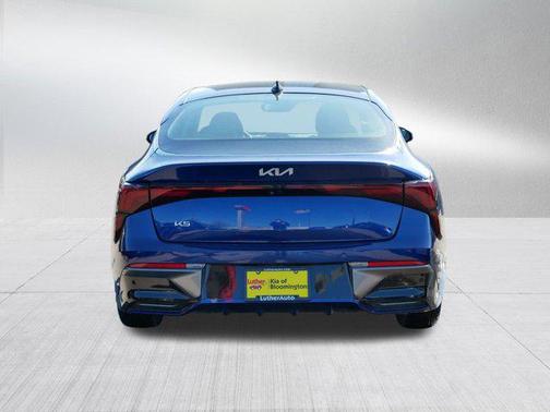 2025 Kia K5 EX