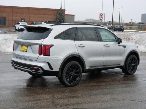 2022 Kia Sorento SX