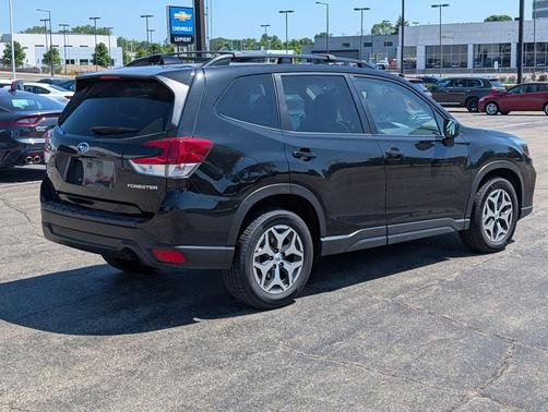 Crystal Black Silica 2019 Subaru Forester Premium