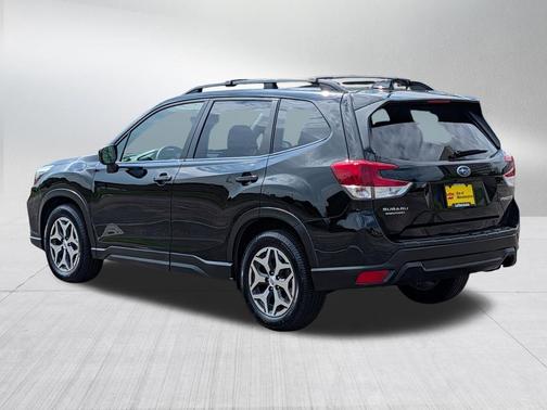 Crystal Black Silica 2019 Subaru Forester Premium