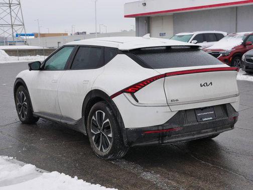 2023 Kia EV6 Wind