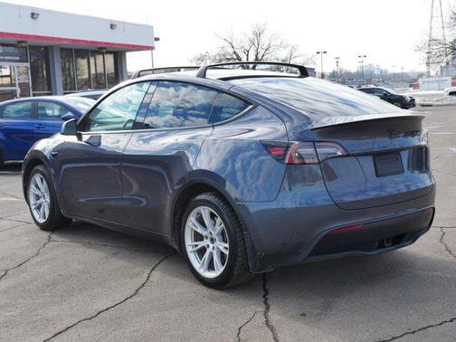 2021 Tesla Model Y Long Range Dual Motor All-Wheel Drive