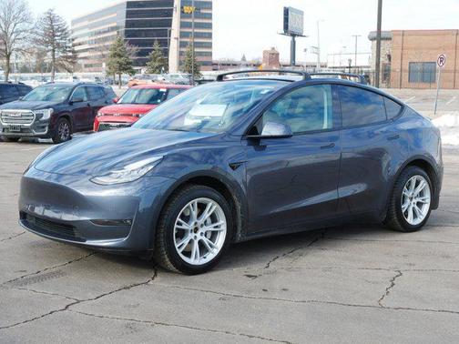 2021 Tesla Model Y Long Range Dual Motor All-Wheel Drive