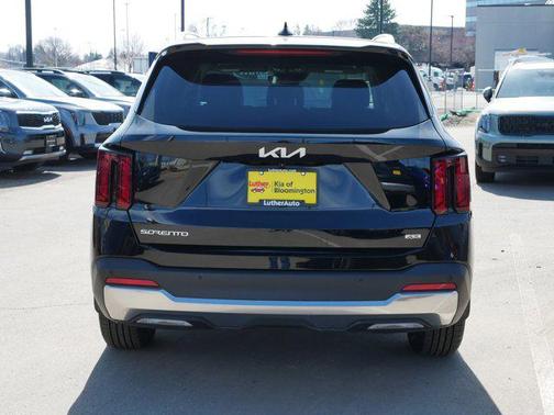 Ebony Black 2024 Kia Sorento S