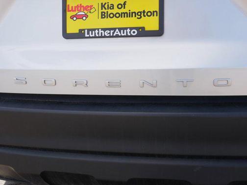 2022 Kia Sorento LX