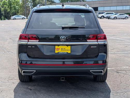 Deep Black Pearl 2021 Volkswagen Atlas 3.6L SE w/Technology