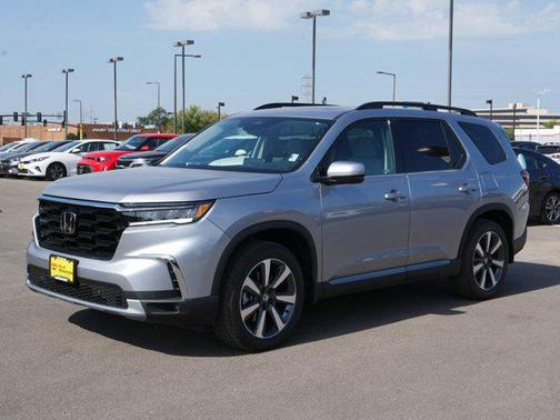 2025 Honda Pilot Touring 8-Passenger