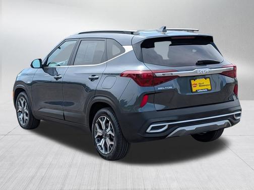 Gravity Gray 2023 Kia Seltos EX