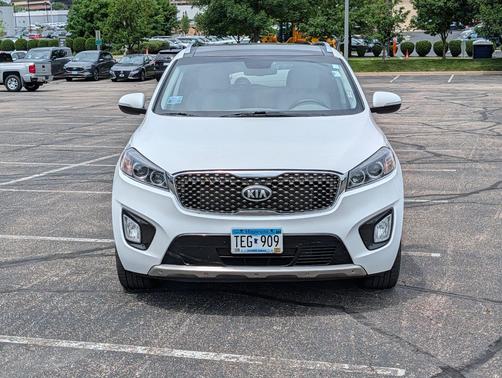 Snow White Pearl 2017 Kia Sorento SX