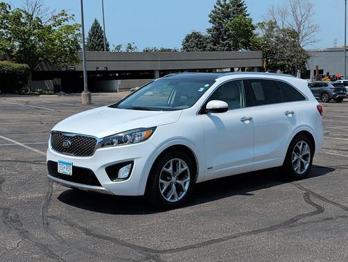 Snow White Pearl 2017 Kia Sorento SX