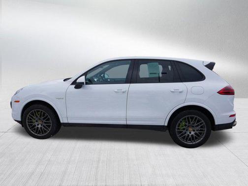 2017 Porsche Cayenne Cayenne S E-Hybrid Platinum Edition
