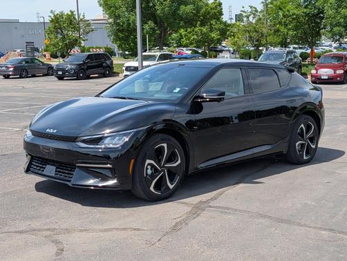 Aurora Black Pearl 2024 Kia EV6 GT-Line