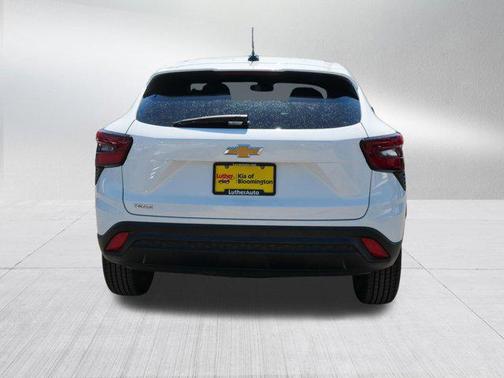 Summit White 2024 Chevrolet Trax LS