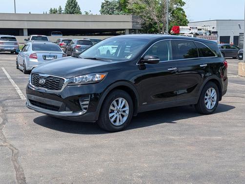 Ebony Black 2020 Kia Sorento LX