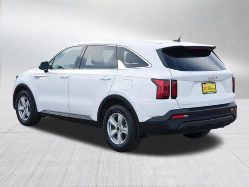 2023 Kia Sorento LX