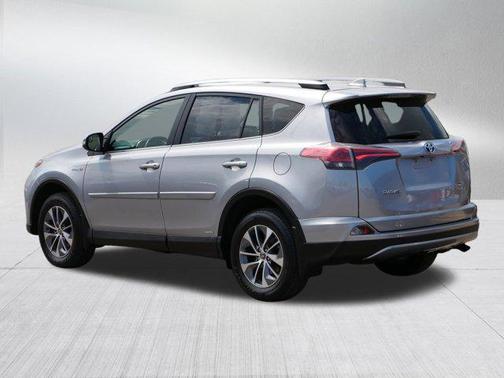 2018 Toyota RAV4 Hybrid XLE