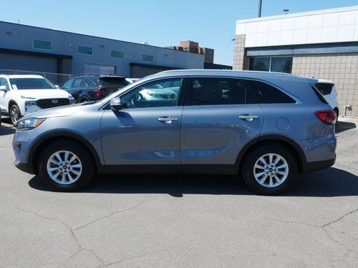 Everlasting Silver 2020 Kia Sorento LX