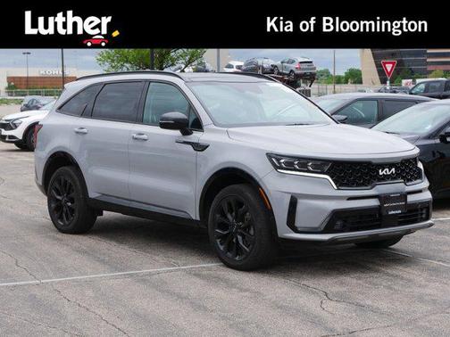 Wolf Gray 2023 Kia Sorento SX