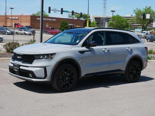 Wolf Gray 2023 Kia Sorento SX