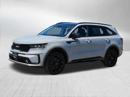 Wolf Gray 2023 Kia Sorento SX