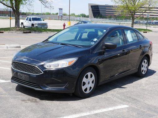 Shadow Black 2018 Ford Focus SE