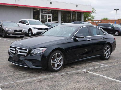Obsidian Black Metallic 2017 Mercedes-Benz E-Class 4MATIC