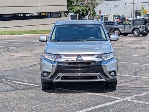 Alloy Silver Metallic 2020 Mitsubishi Outlander SEL S-AWC