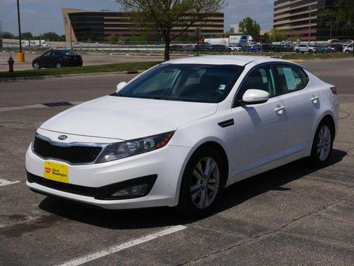 Snow White Pearl 2013 Kia Optima LX
