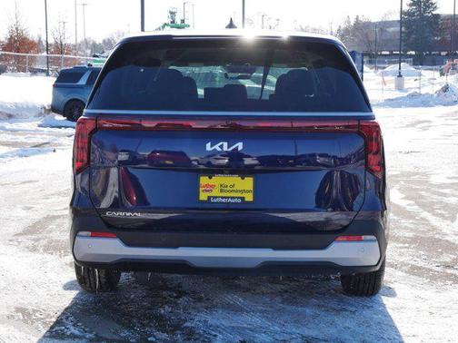 2025 Kia Carnival LXS