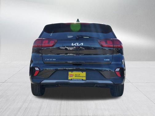 2022 Kia Niro LX