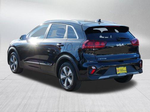 2022 Kia Niro LX