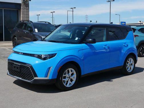 Surf Blue w/Black Roof 2023 Kia Soul S