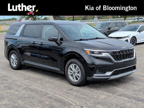 Aurora Black Pearl 2024 Kia Carnival LX