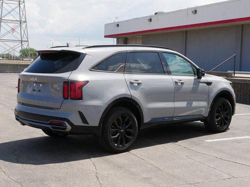 2022 Kia Sorento SX