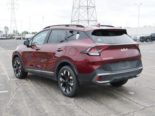 Dawning Red 2023 Kia Sportage X-Line