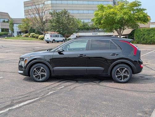 Aurora Black 2024 Kia Niro Plug-In Hybrid EX