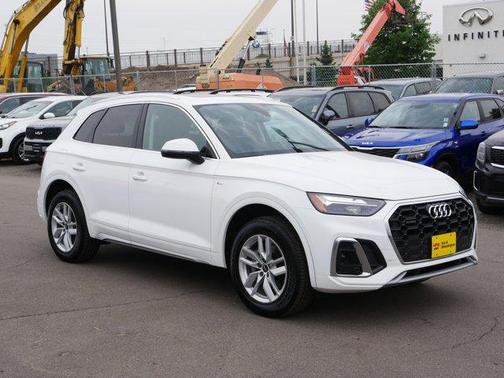 2022 Audi Q5 45 S line Premium