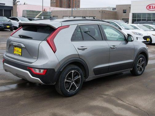 2023 Kia Niro EX