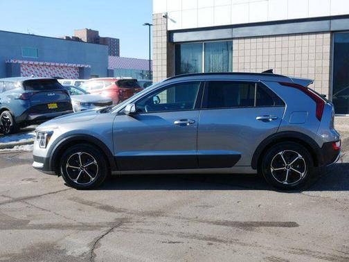 2023 Kia Niro EX