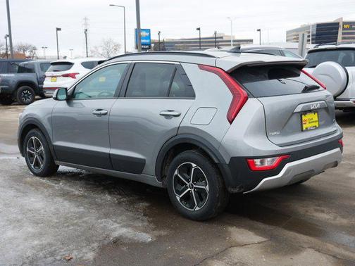 2023 Kia Niro EX