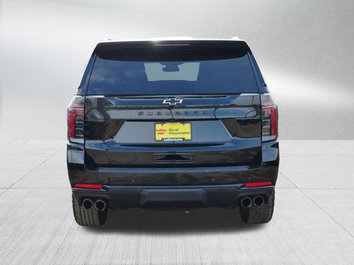 2025 Chevrolet Suburban 4WD Z71