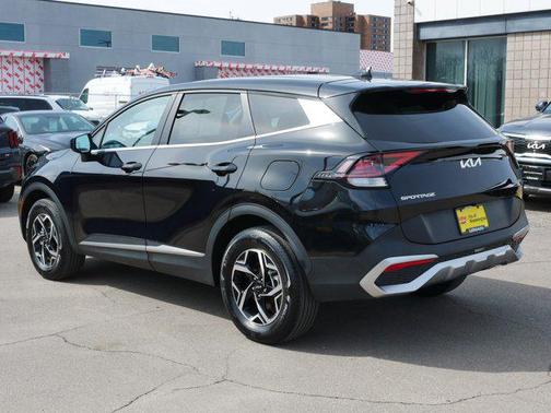 2024 Kia Sportage LX
