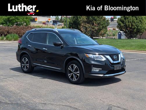 Magnetic Black 2018 Nissan Rogue SL