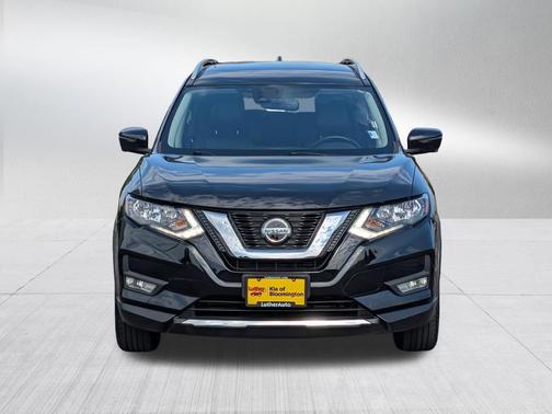 Magnetic Black 2018 Nissan Rogue SL
