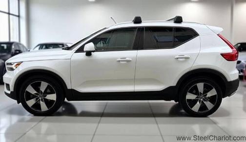 2019 Volvo XC40 T5 Momentum