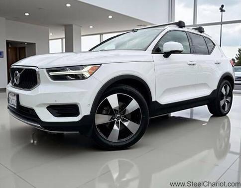2019 Volvo XC40 T5 Momentum