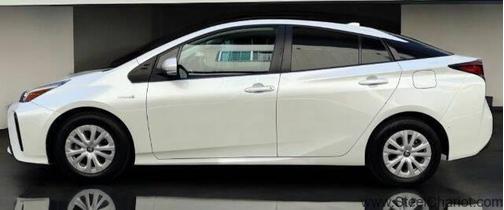 2022 Toyota Prius L