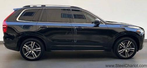 2017 Volvo XC90 T6 Momentum